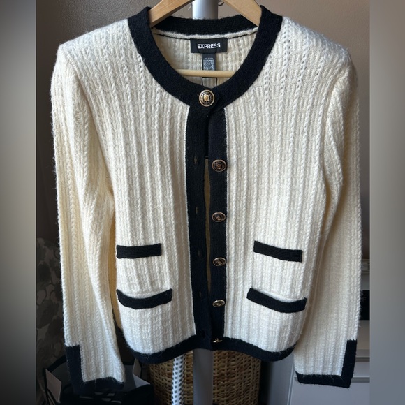 2000’s style Express cardigan with gold buttons ! - Picture 1 of 6